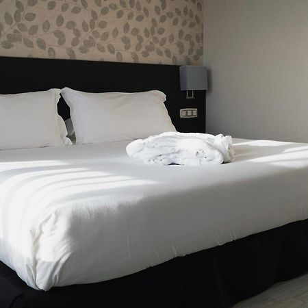 Hotel Plaza Las Matas Las Rozas de Madrid Eksteriør bilde