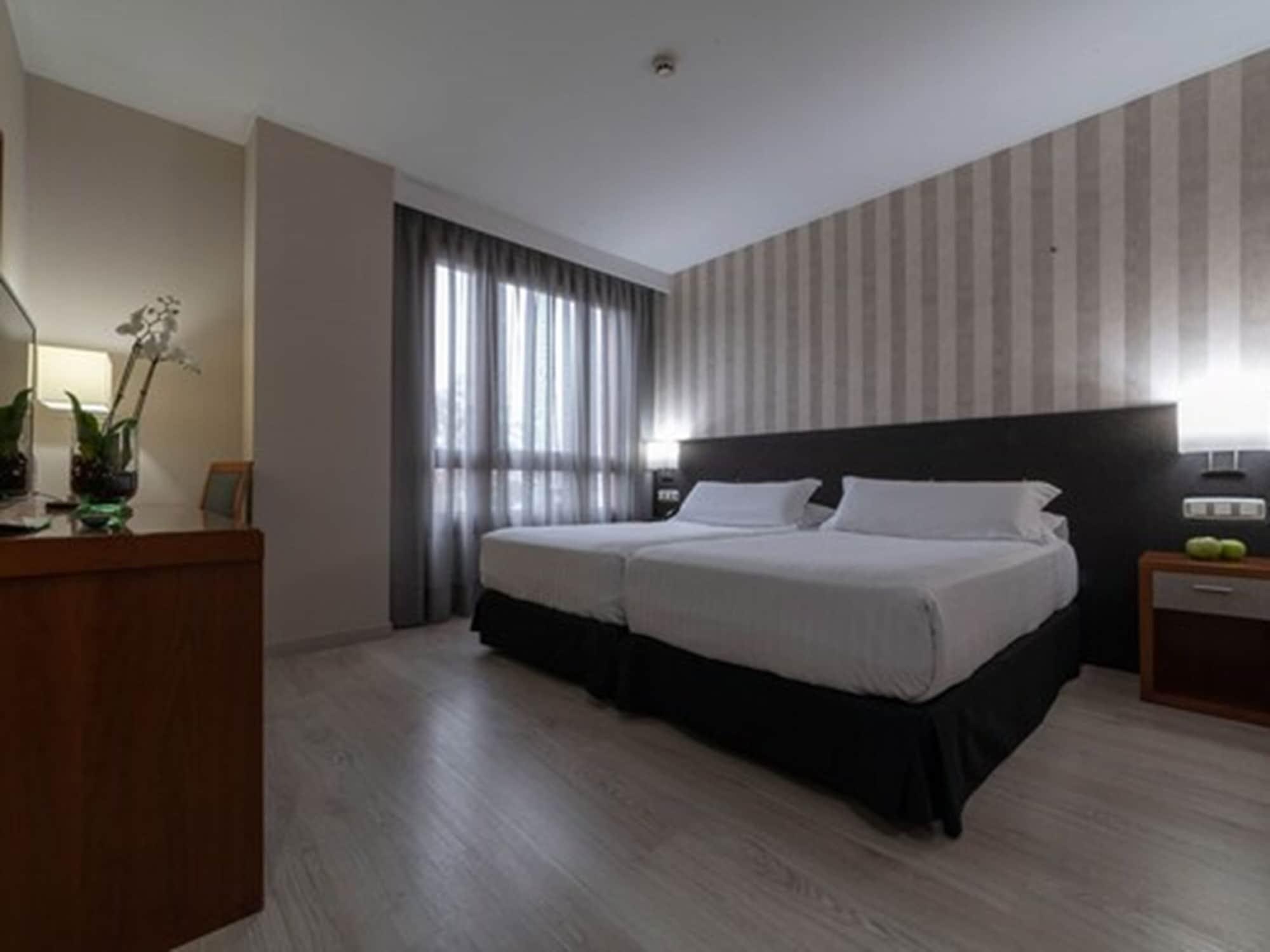 Hotel Plaza Las Matas Las Rozas de Madrid Eksteriør bilde