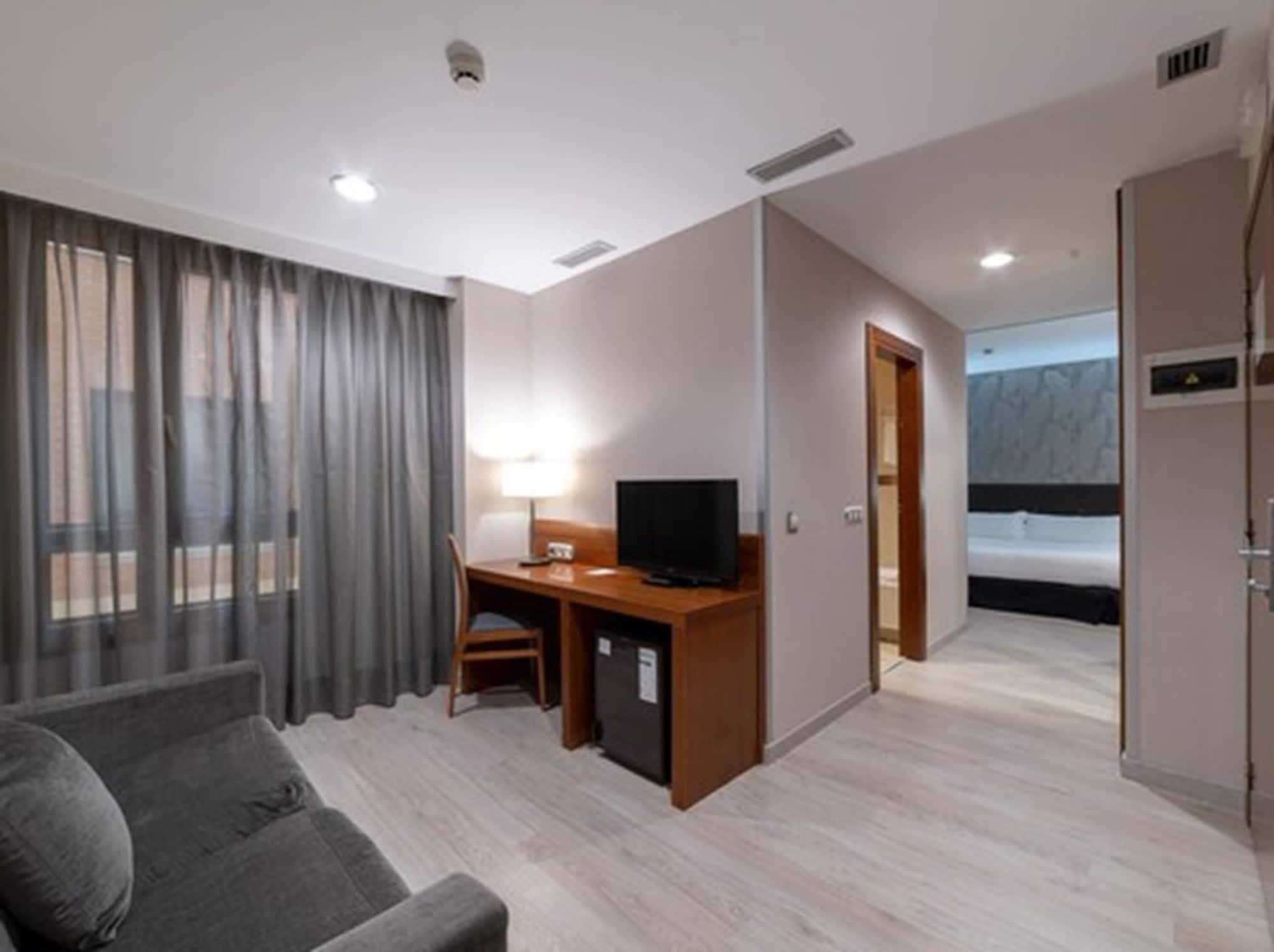 Hotel Plaza Las Matas Las Rozas de Madrid Eksteriør bilde
