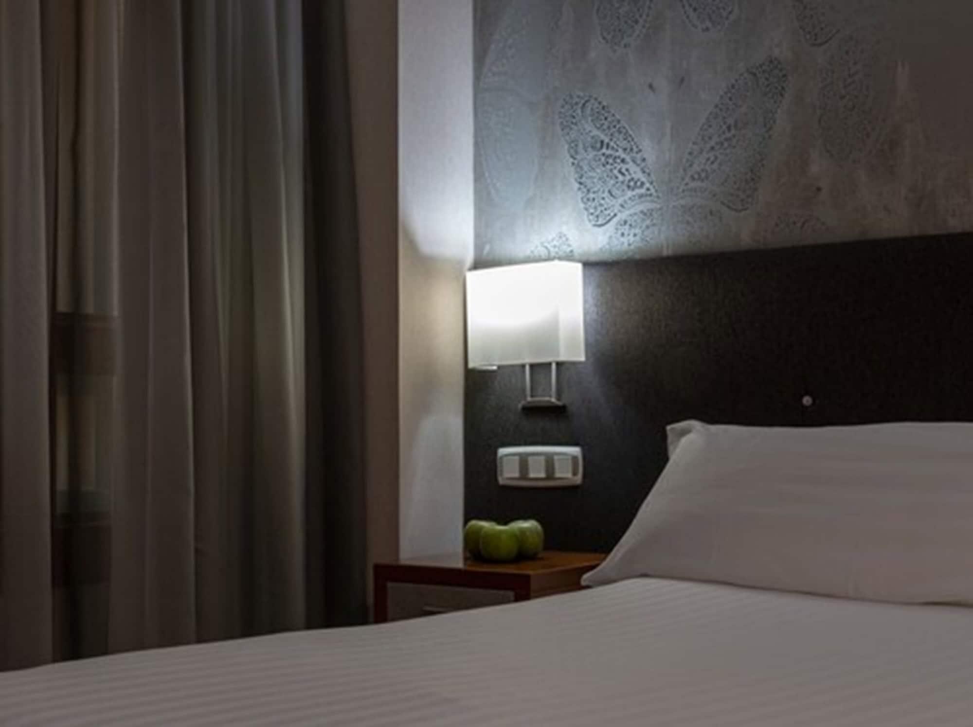Hotel Plaza Las Matas Las Rozas de Madrid Eksteriør bilde