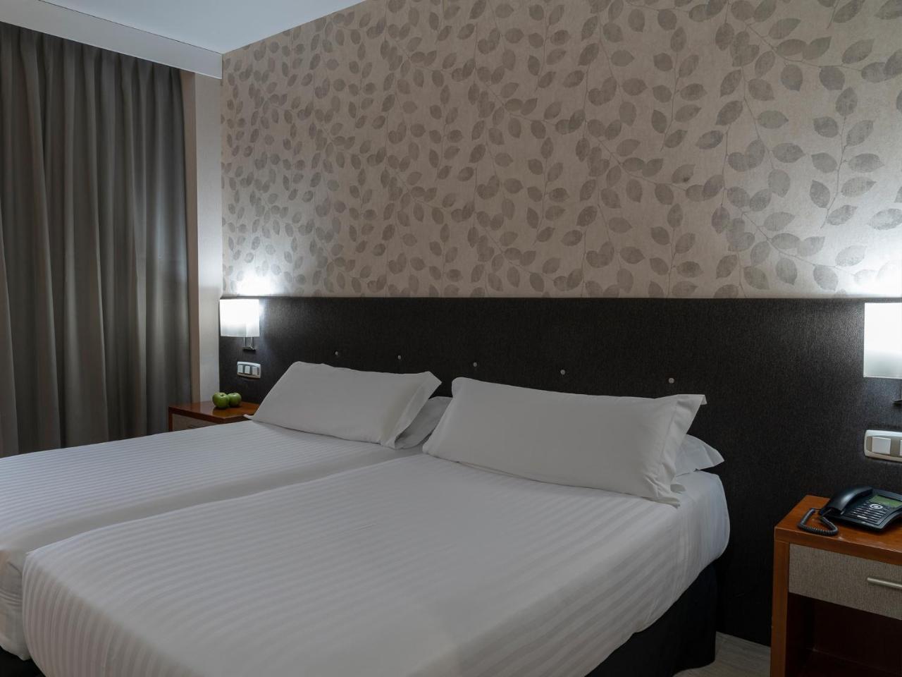 Hotel Plaza Las Matas Las Rozas de Madrid Eksteriør bilde